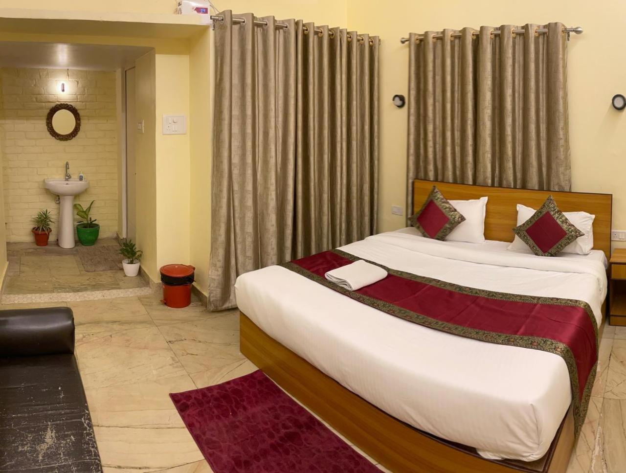 Shankar Vilaas -A Boutique Stay Forigners Choice Near Ghats And Temples Βαρανάσι Εξωτερικό φωτογραφία